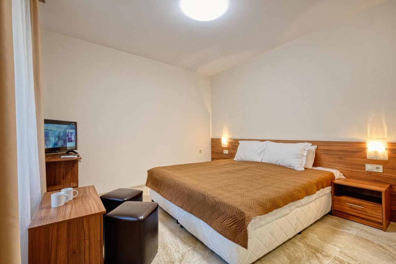 Къща За Гости Relax Chissarja Exterior foto